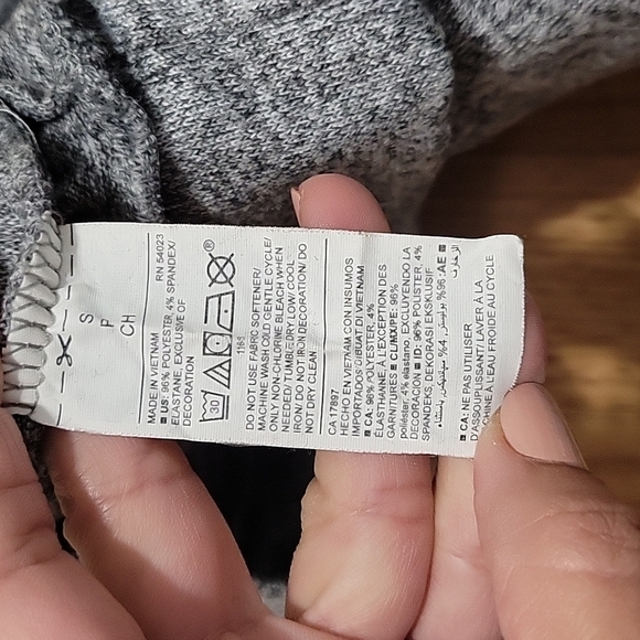 Old Navy Active Womens Cowl Neck Sweatshirt Size small - Picture 6 of 7